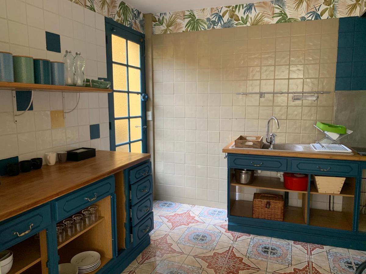 Le Nid Perché Bed and Breakfast Saint-Sauveur-en-Puisaye Esterno foto