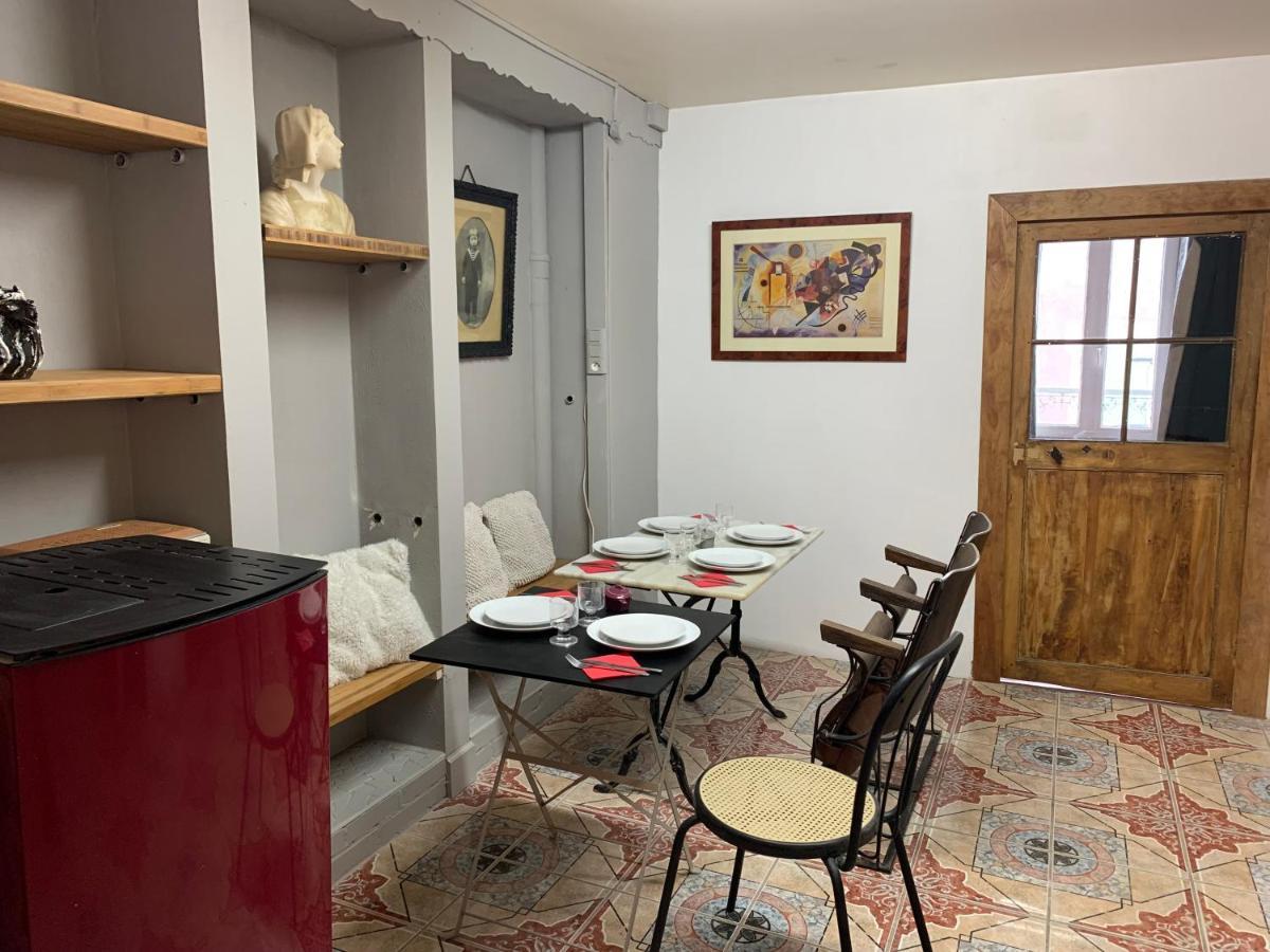 Le Nid Perché Bed and Breakfast Saint-Sauveur-en-Puisaye Esterno foto