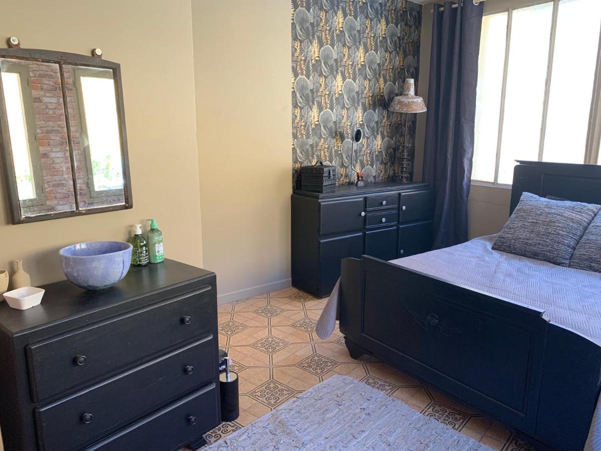 Le Nid Perché Bed and Breakfast Saint-Sauveur-en-Puisaye Esterno foto